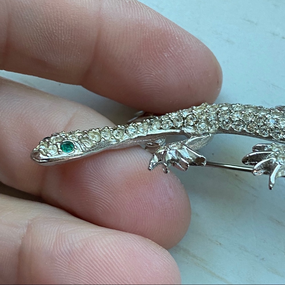 Vintage crystal lizard pin - Picture 9 of 12